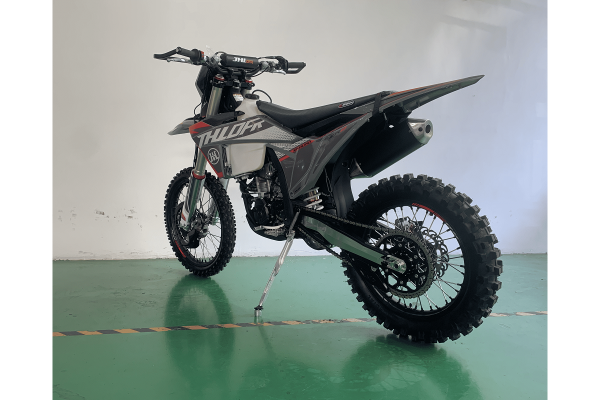 jhlofr-enduro-zr2-8-1200x800
